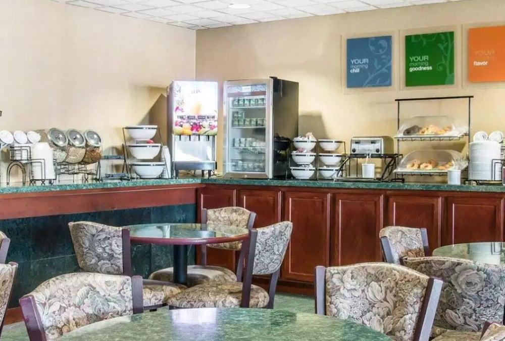 Comfort Inn & Suites Maumee - Toledo I80-90 Екстериор снимка