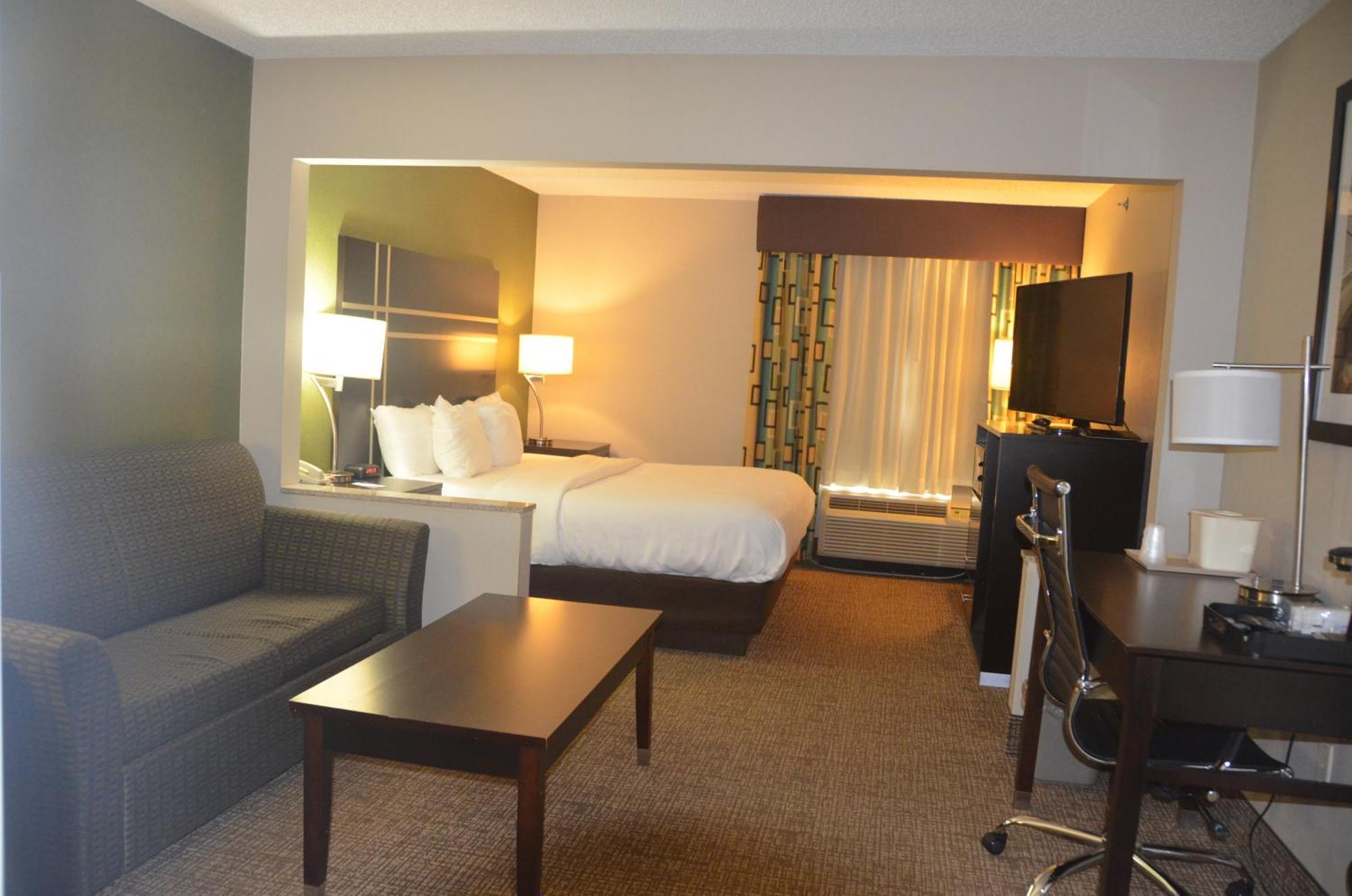 Comfort Inn & Suites Maumee - Toledo I80-90 Екстериор снимка
