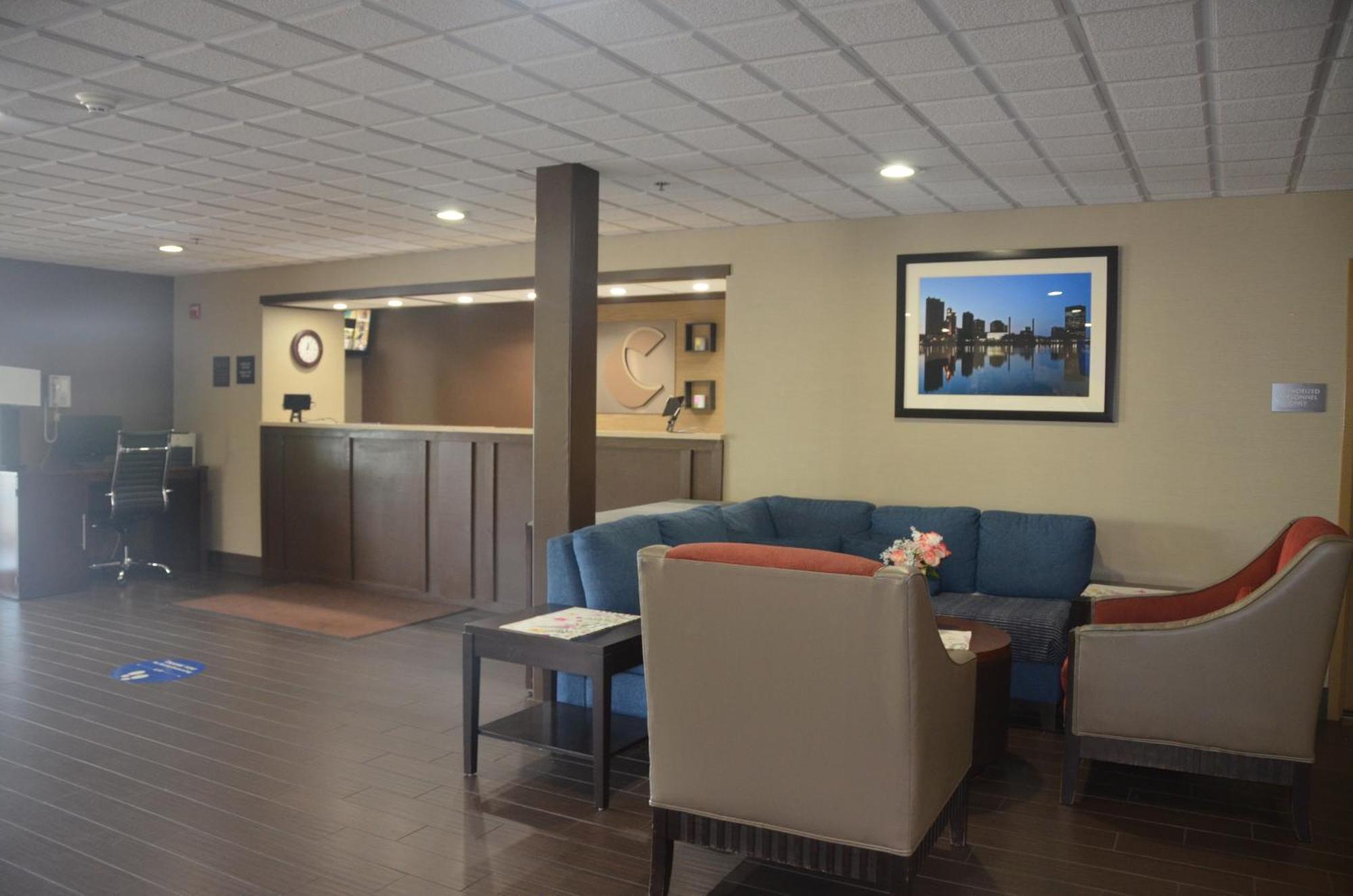 Comfort Inn & Suites Maumee - Toledo I80-90 Екстериор снимка